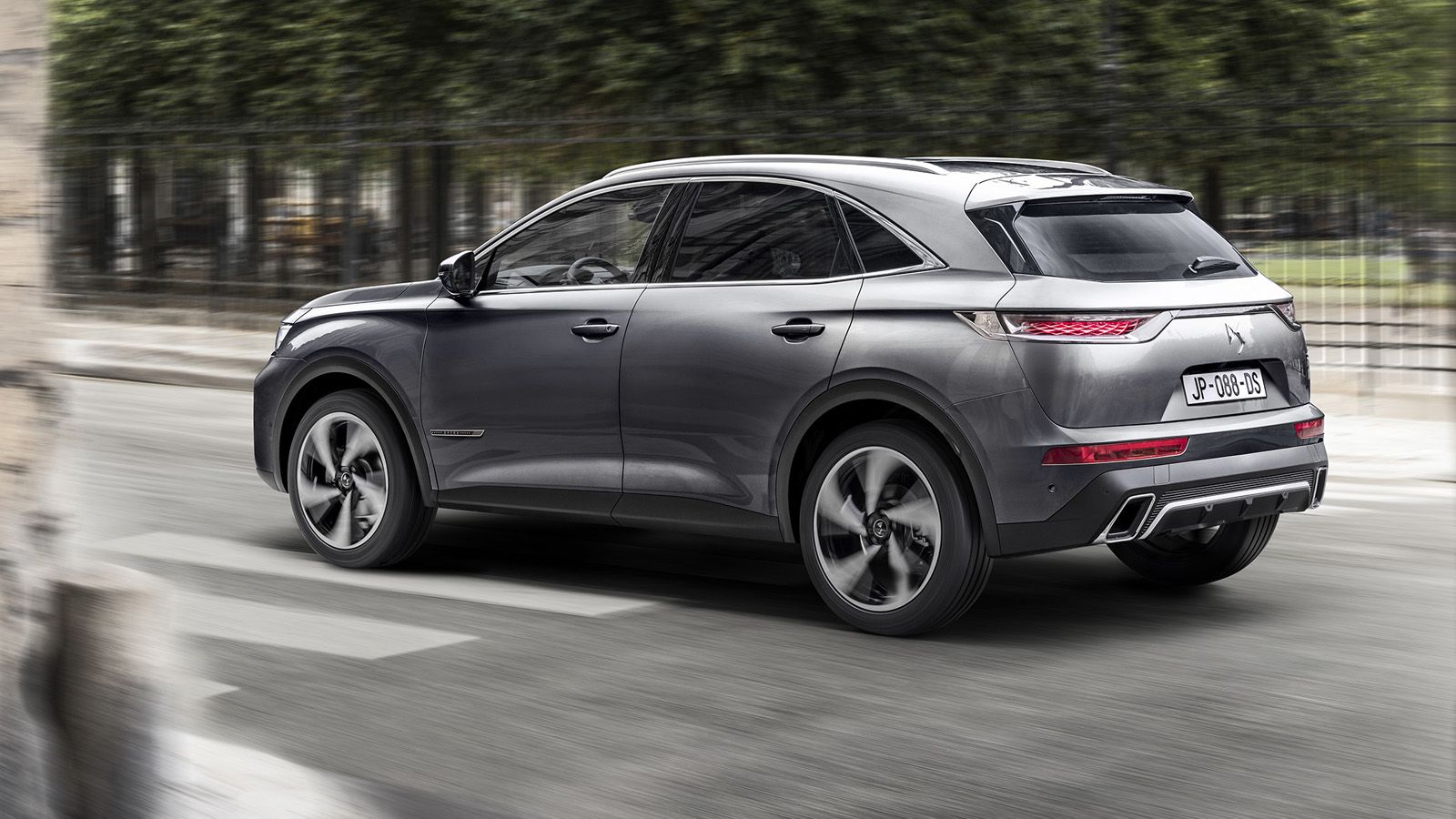 Η DS ετοιμάζει ένα νέο compact SUV, το οποίο θα ανταγωνιστεί μοντέλα όπως το ΜΙΝΙ Countryman και το Audi Q2. Κατά πάσα πιθανότητα θα ονομαστεί DS3 Cro